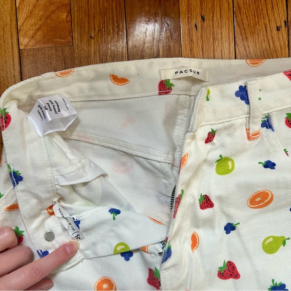 Pacsun Fruit Print Straight Leg Jeans - Picture 3 of 3